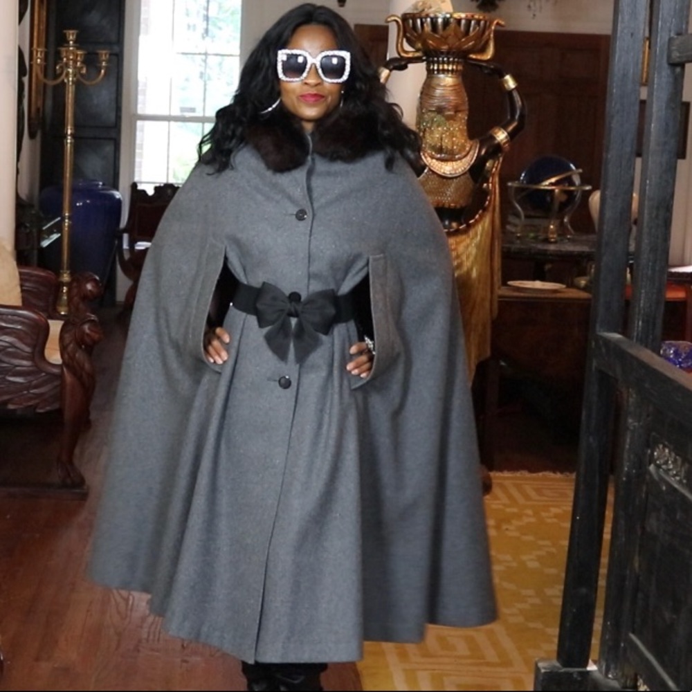 Rare Designer FL Fur trim hood Gray cape Coat S-M - Picture 2 of 8